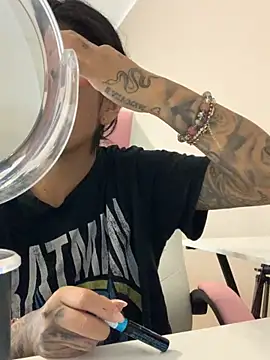 mrskarmaa online show from November 2025 06:00:02 AM