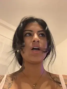 mrskarmaa online show from December 2025 05:00:01 PM