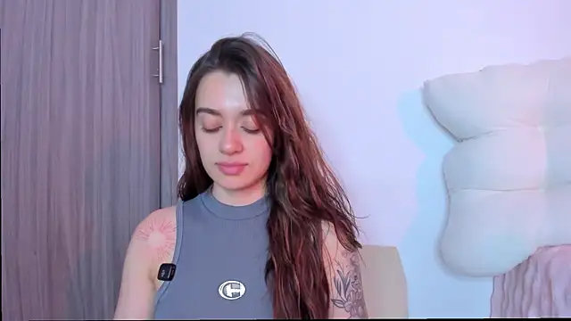 Snapshot of MissLana77 chatting on March 2026 12:52:02 AM MissLana77 online show from March 2026 12:52:02 AM