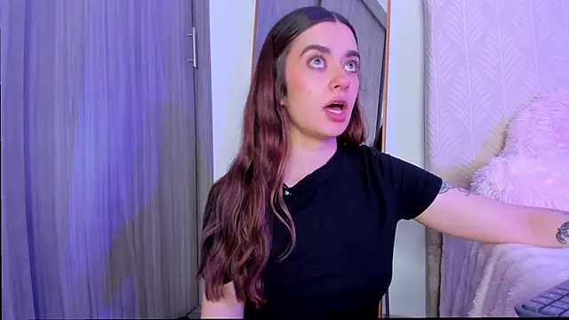 Snapshot of MissLana77 chatting on April 2026 12:41:01 AM MissLana77 online show from April 2026 12:41:01 AM