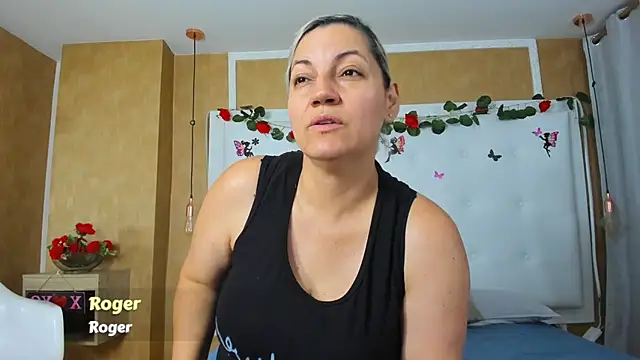 Heidy milf online show from February 2026 08:10:02 PM