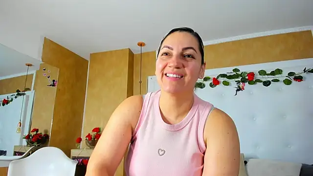 Heidy milf online show from April 2026 08:06:01 PM