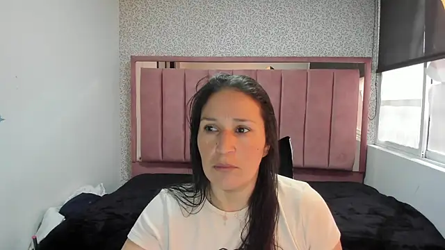 Barbara fox   online show from July 2026 12:00:02 PM