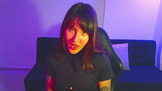 Yulienneg online show from February 2026 03:28:02 AM