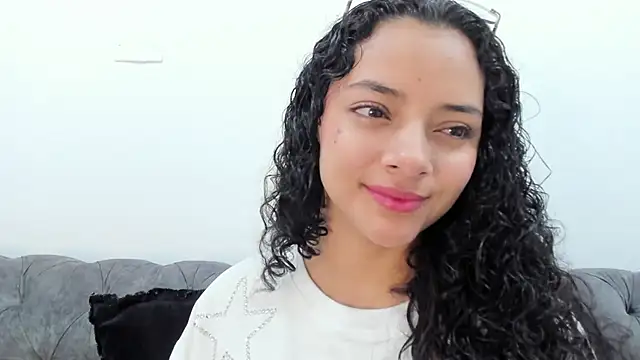 Snapshot of Angellit_Afrodita_ chatting on October 2025 11:40:01 AM Angellit Afrodita online show from October 2025 11:40:01 AM