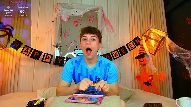 TaylerWhite online show from October 2025 12:31:01 PM