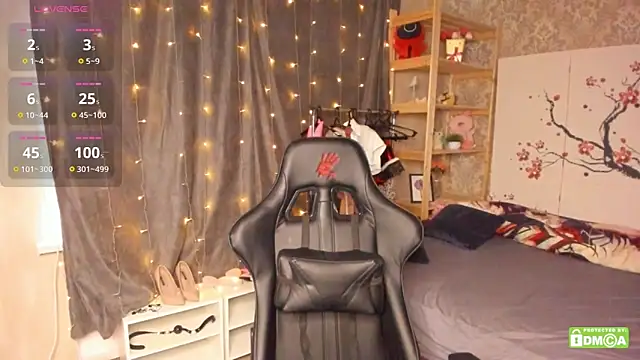 Laila Blarr online show from September 2025 10:31:01 AM