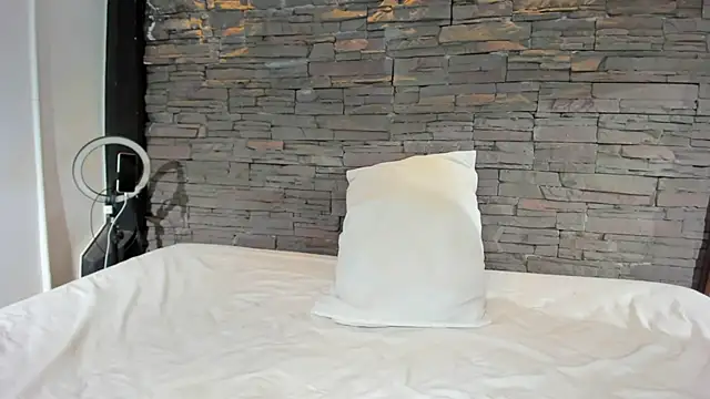 Anker Colin online show from November 2025 04:23:02 AM