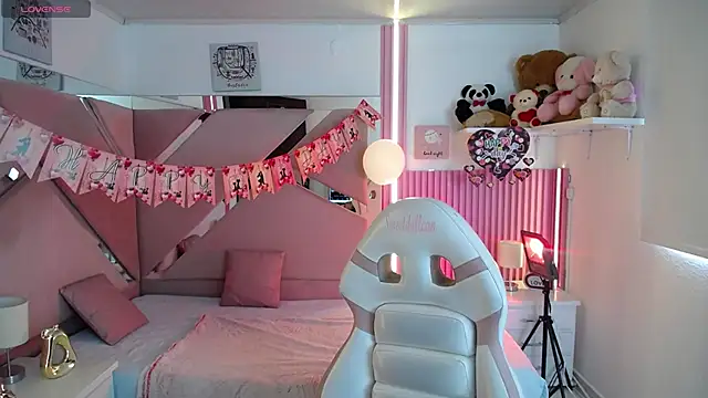 Mia garcia28 online show from February 2026 08:05:02 PM