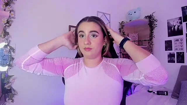 Lana Herondale online show from September 2025 09:39:02 PM