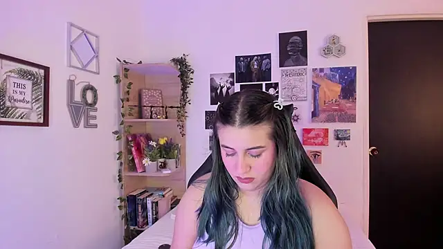 Lana Herondale online show from November 2025 09:15:01 PM