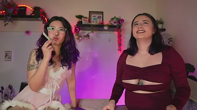 Snapshot of Lana_Herondale chatting on April 2026 04:12:01 AM Lana Herondale online show from April 2026 04:12:01 AM