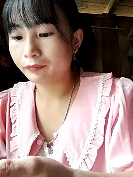 Snapshot of Sunyinn chatting on September 2025 12:55:01 AM Sunyinn online show from September 2025 12:55:01 AM