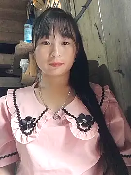 Snapshot of Sunyinn chatting on September 2025 02:22:02 AM Sunyinn online show from September 2025 02:22:02 AM