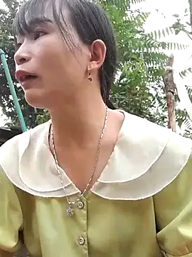 Snapshot of Sunyinn chatting on September 2025 10:48:02 AM Sunyinn online show from September 2025 10:48:02 AM