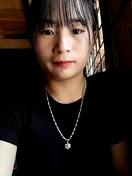 Snapshot of Sunyinn chatting on September 2025 02:02:02 AM Sunyinn online show from September 2025 02:02:02 AM