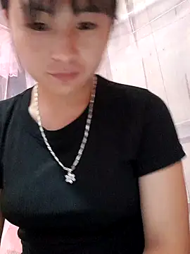 Snapshot of Sunyinn chatting on October 2025 05:19:02 AM Sunyinn online show from October 2025 05:19:02 AM