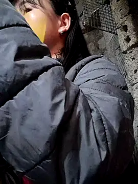 Snapshot of Sunyinn chatting on November 2025 02:03:02 AM Sunyinn online show from November 2025 02:03:02 AM