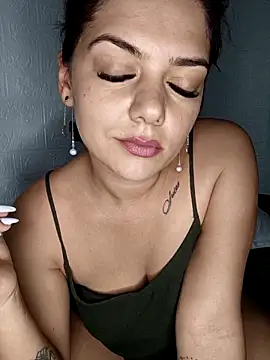 Snapshot of LadyNora chatting on November 2025 11:14:02 PM LadyNora online show from November 2025 11:14:02 PM