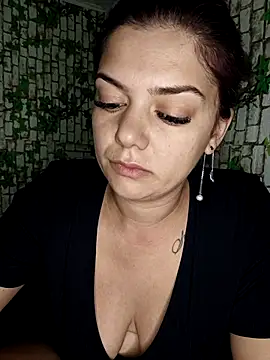 Snapshot of LadyNora chatting on November 2025 08:35:02 AM LadyNora online show from November 2025 08:35:02 AM