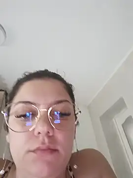 Snapshot of LadyNora chatting on July 2026 04:32:01 PM LadyNora online show from July 2026 04:32:01 PM