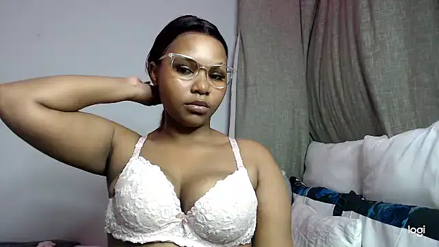 Snapshot of DarrkDeeva68 chatting on November 2025 05:24:01 PM DarrkDeeva68 online show from November 2025 05:24:01 PM