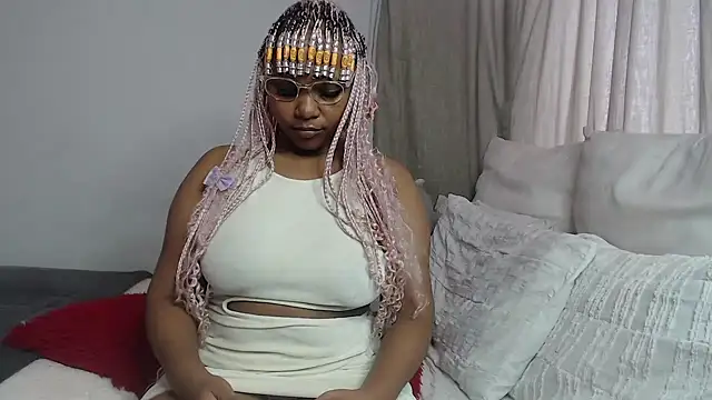 Snapshot of DarrkDeeva68 chatting on November 2025 07:14:01 AM DarrkDeeva68 online show from November 2025 07:14:01 AM