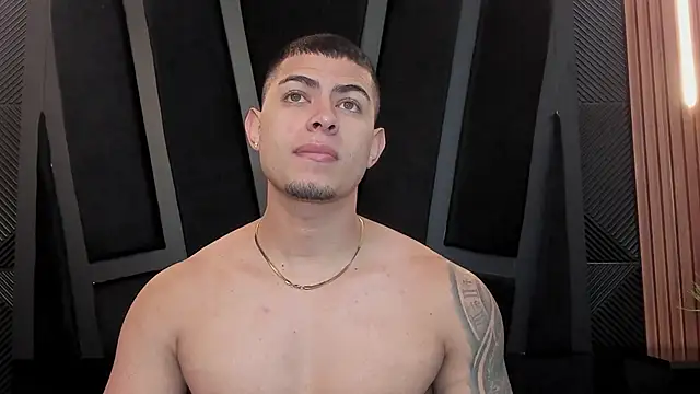 marco garciia  online show from September 2025 11:18:01 PM