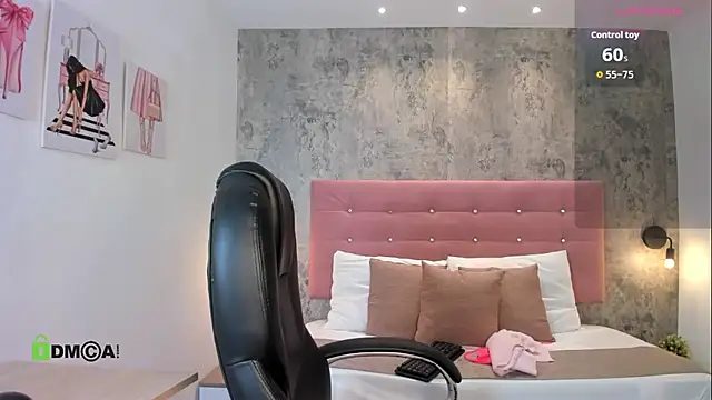 brithanycollins online show from September 2025 12:40:01 PM