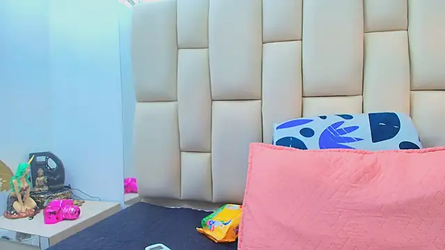 sweet amye online show from November 2025 07:56:02 PM