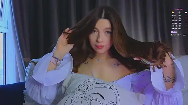 Snapshot of VirginiaHouston chatting on November 2025 06:25:02 AM VirginiaHouston online show from November 2025 06:25:02 AM