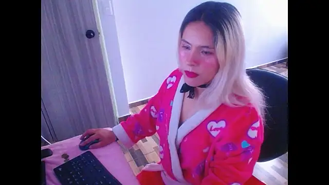 Snapshot of mystica_25 chatting on November 2025 04:09:01 PM mystica 25 online show from November 2025 04:09:01 PM