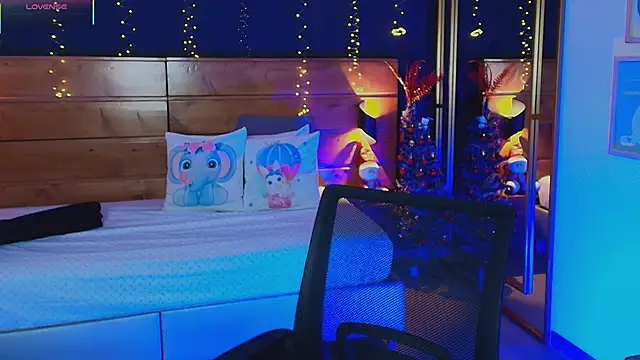 Snapshot of hanna_kimura chatting on November 2025 07:35:01 PM hanna kimura online show from November 2025 07:35:01 PM