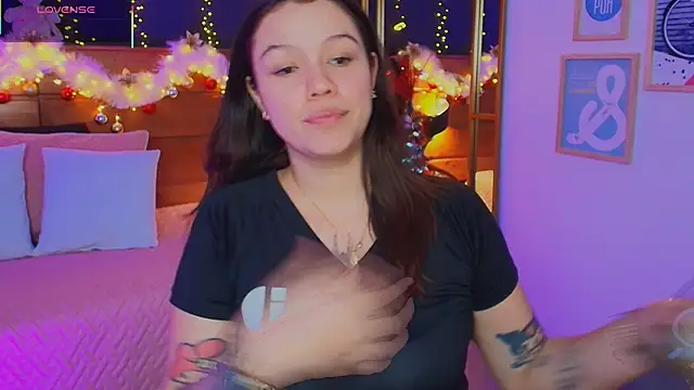 Snapshot of hanna_kimura chatting on December 2025 08:27:01 PM hanna kimura online show from December 2025 08:27:01 PM