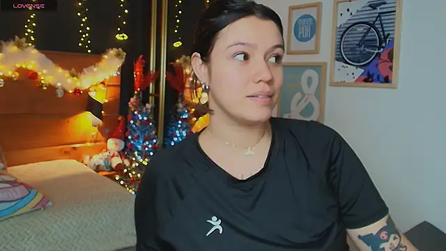 Snapshot of hanna_kimura chatting on December 2025 07:29:02 PM hanna kimura online show from December 2025 07:29:02 PM