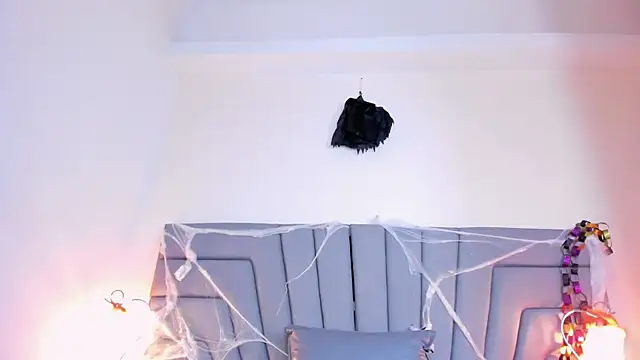 Maia 520 online show from October 2025 05:48:02 PM