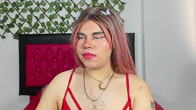 Lady Evelynn online show from October 2025 08:17:02 PM