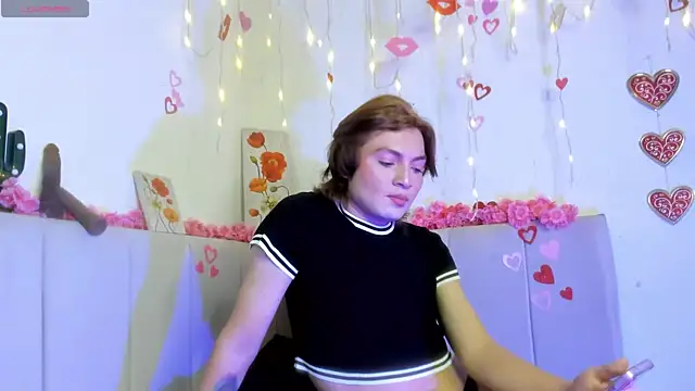 Snapshot of Tommy_Lovee chatting on September 2025 04:27:02 AM Tommy Lovee online show from September 2025 04:27:02 AM