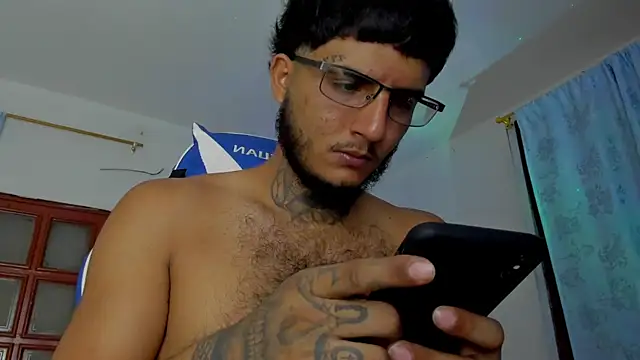 Snapshot of Lord_Luciferhot_Dirty666 chatting on November 2025 11:27:02 PM Lord Luciferhot Dirty666 online show from November 2025 11:27:02 PM