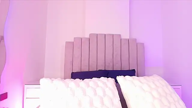 valecastro  online show from November 2025 07:13:01 PM