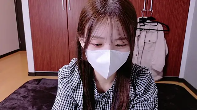 Snapshot of Ema_o0_chan chatting on September 2025 10:17:01 AM Ema o0 chan online show from September 2025 10:17:01 AM