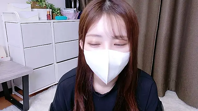 Snapshot of Ema_o0_chan chatting on October 2025 11:21:02 AM Ema o0 chan online show from October 2025 11:21:02 AM