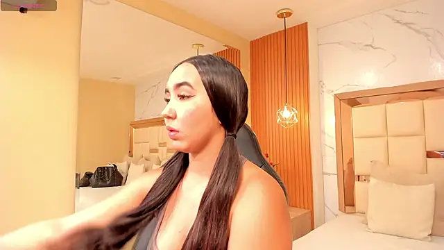 Snapshot of julieta_rosee chatting on April 2026 11:18:02 PM julieta rosee online show from April 2026 11:18:02 PM