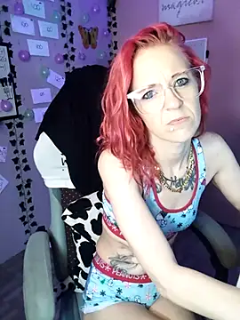 Snapshot of Purple2StayThnxx chatting on November 2025 07:24:02 PM Purple2StayThnxx online show from November 2025 07:24:02 PM