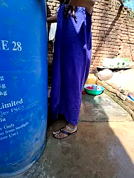 RAYI Queen 3 online show from October 2025 03:49:02 AM