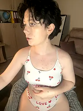 Snapshot of RinaShy chatting on November 2025 05:02:01 AM RinaShy online show from November 2025 05:02:01 AM