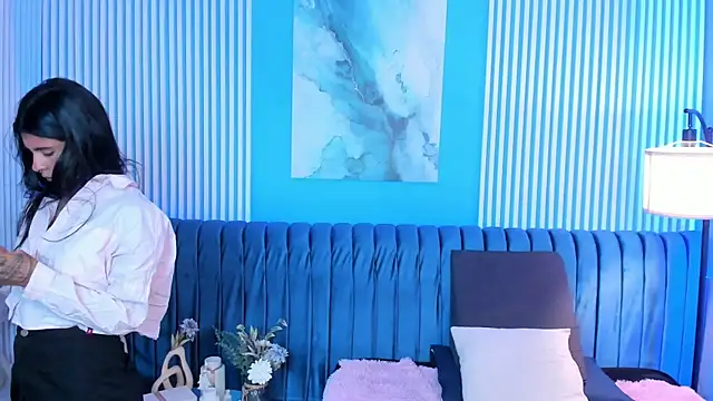 Snapshot of milavega_ chatting on April 2026 01:41:01 PM milavega online show from April 2026 01:41:01 PM