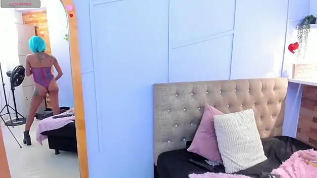 Snapshot of milavega_ chatting on April 2026 07:58:01 PM milavega online show from April 2026 07:58:01 PM