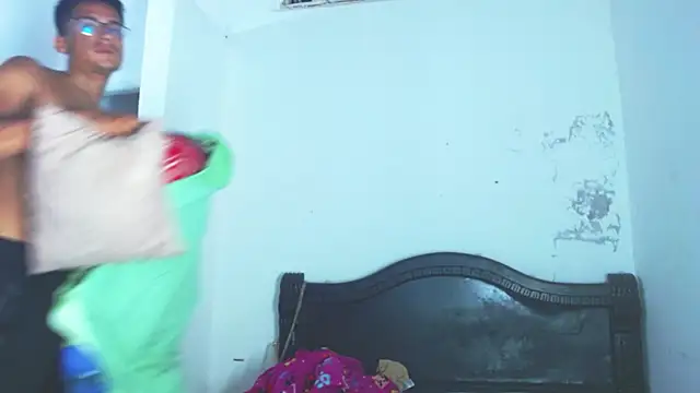 Jacobandluna online show from November 2025 12:46:02 AM