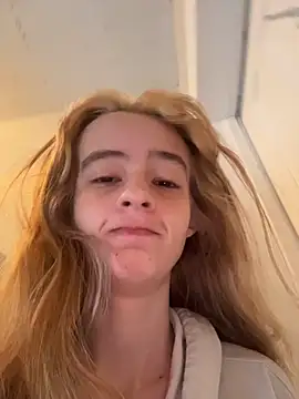 SeccySerena online show from February 2026 03:08:02 PM